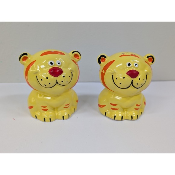 VINTAGE '70'S HOLT HOWARD CERAMIC FIGURE - 'TIGER' SALT & PEPPER SHAKERS